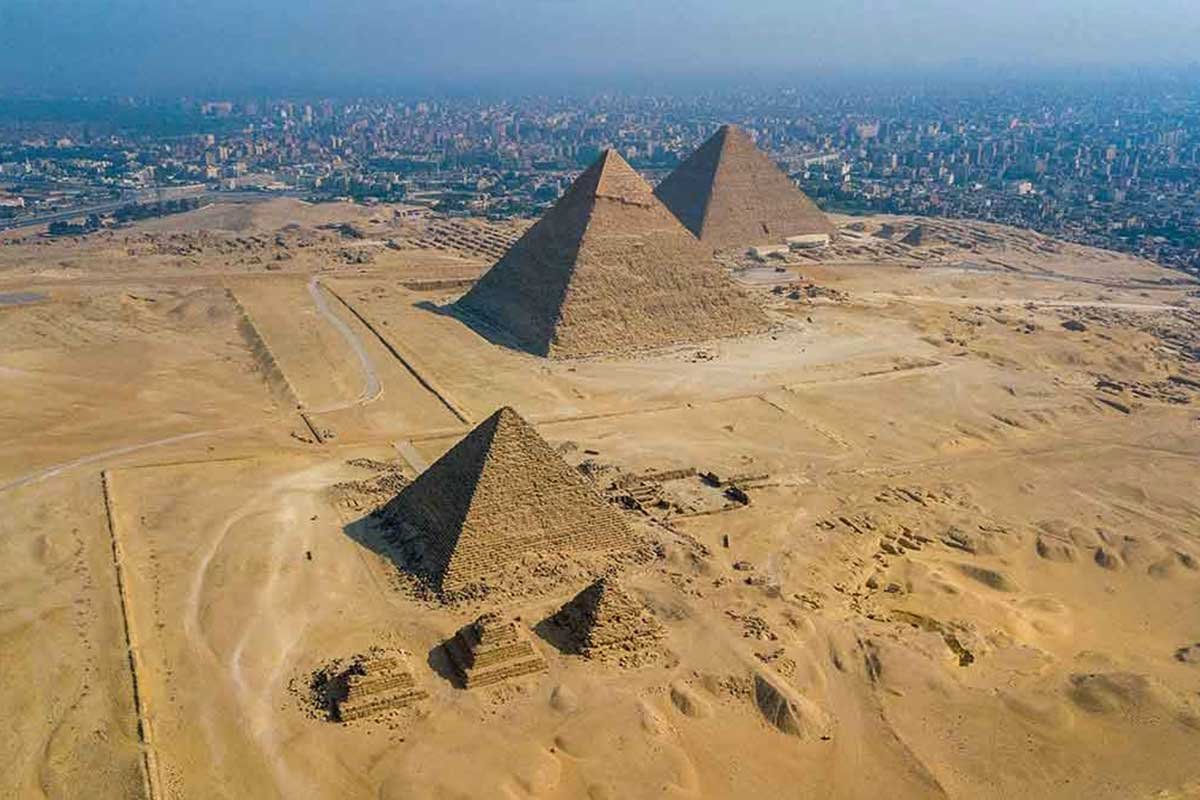 attractions-gallery-giza-pyramids-3