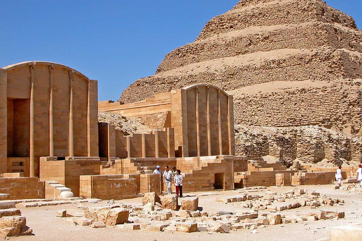 attractions-gallery-saqqara-pyramid-1